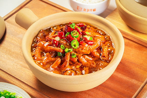 酱香鸡爪煲